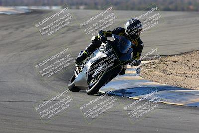 media/Jan-09-2022-SoCal Trackdays (Sun) [[2b1fec8404]]/Turns 9 and 8 (920am)/